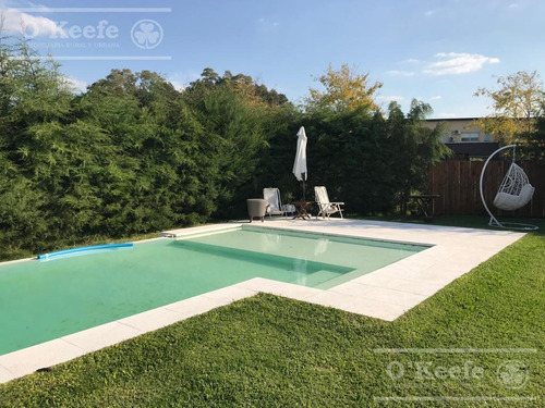 Imagen 2 de 15 de Casa En Venta En Una Planta, De Cuatro Ambientes Con Piscina En Fincas De Iraola Ii