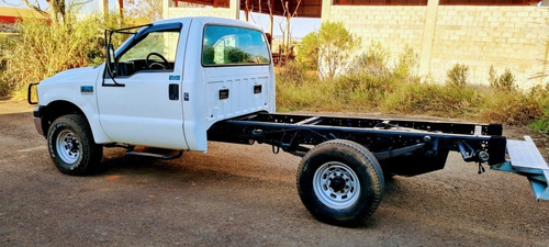 Imagem 3 de 9 de Ford F350 4x4