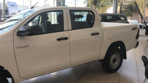 Toyota Hilux Dx 4x4 100% Junio 2021
