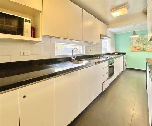 Casa En Venta De 3 Dorm. En Vitacura