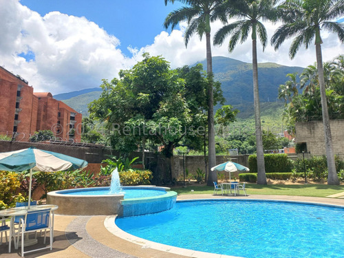 Ss: Vende Apartamento 25-2508 En Los Dos Caminos De 172 M2 De 3h/4b/2pe