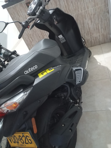 Moto Kymco Agilyti Go En Super Buen Estado Color Azul Oscuro