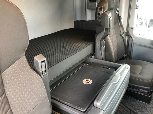 Mercedes Benz Actros 2651 6x4 Ano 2018 Mega Space