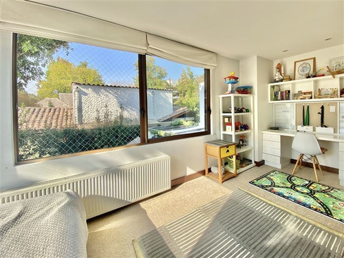 Casa En Venta De 4 Dorm. En Vitacura