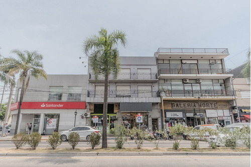 Venta Edificio Comercial Con 2 Locales A La Calle