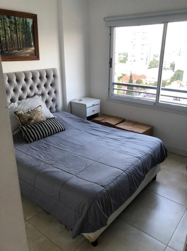 Imagen 14 de 20 de Dpto. De 2 Ambientes Con Cochera En Venta - Banfield Centro.