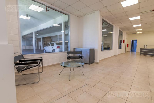 Alquiler De Oficina De 922 M2 En Martínez