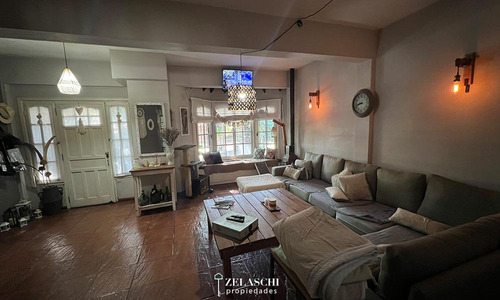 Triplex En Venta: Calle Tipas, Ciudad Jardin