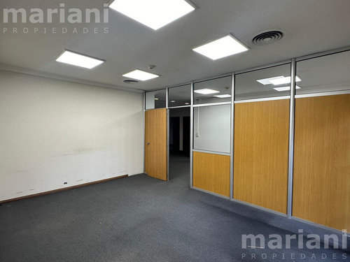 Alq - Local De 2.500m2 En 3 Plantas - Av. Belgrano 900