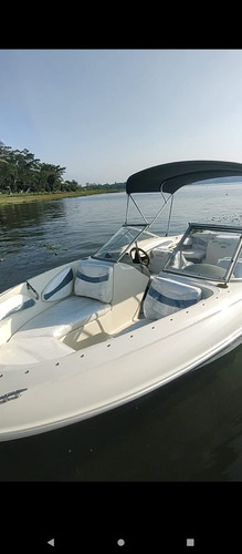 Lancha Bayliner Capri 215 - Importada