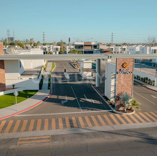 Lujosa Casa En Venta ¡vive En Privada Y Cerca De La Zona Dorada En Mexicali,b.c!