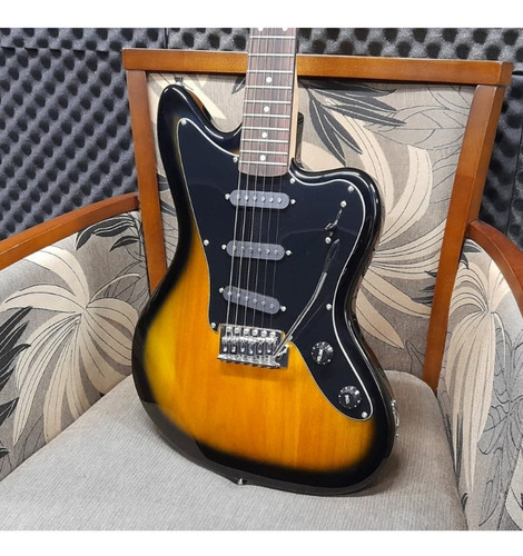 Imagem 8 de 8 de Guitarra Jaguar Jay Turser Tobacco Sunburst Estilo Fender