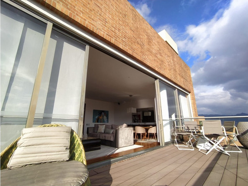 Venta - Arriendo Apartamento Sotileza 304 M2, Terraza Y Balcón, 4 Parqueaderos, Club House