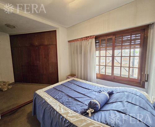 Venta Casa 5 Ambientes Con Cochera Y Jardín En Wilde