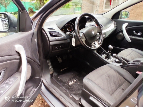 Renault Fluence 2.0 Dynamique 2012