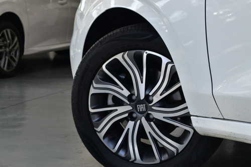 Imagen 11 de 25 de Fiat Argo 1.8 Precision At 2022 - 2.900km - Car Cash