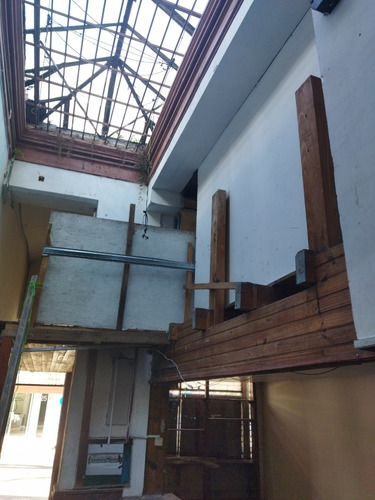 Local Con Vivienda