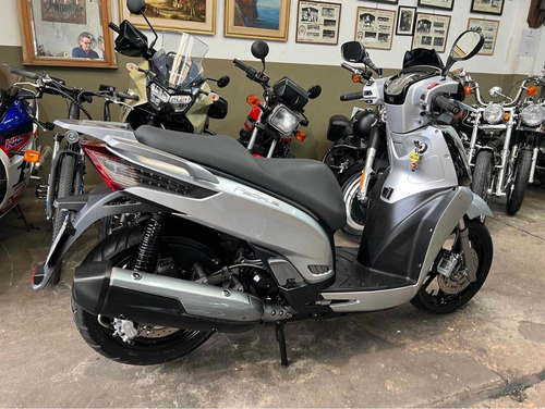 Imagen 17 de 22 de Kymco People 300 Gti 2017 U Dño Serv Off Permuto