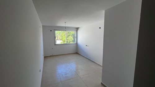 Venta Departamento Dos Dormitorios A Estrenar Cochera Complejo Cerrado