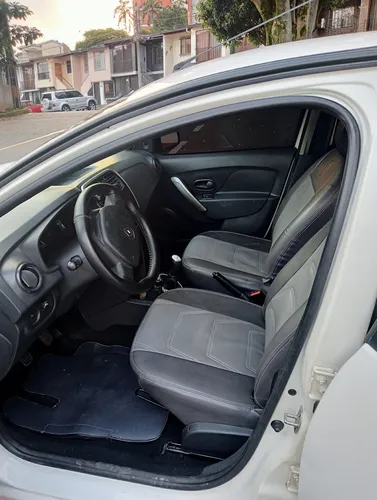 Renault Logan 1.6 Expression
