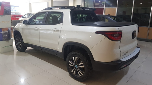 Imagen 3 de 9 de Fiat Toro Freedom 4x4 At9 My22