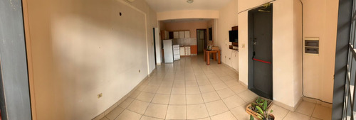 Imagen 5 de 13 de Vendo Departamento En Asuncion -pinoza
