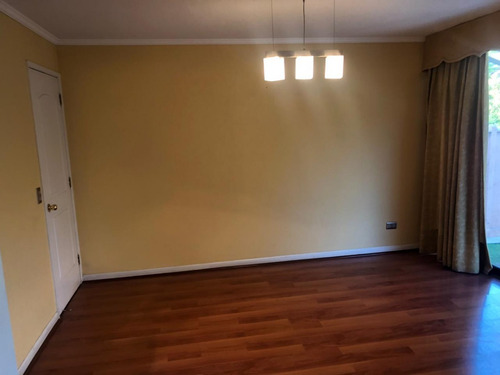 Imagen 13 de 24 de Excelente Casa En Condominio Onofre Jarpa - La Reina