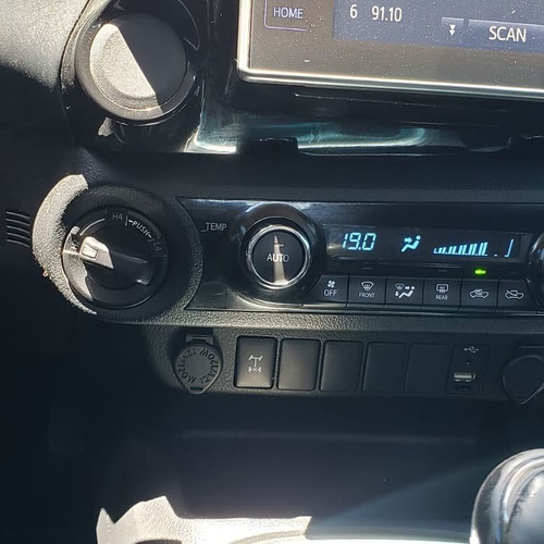 Toyota Hilux 3.0 Srv