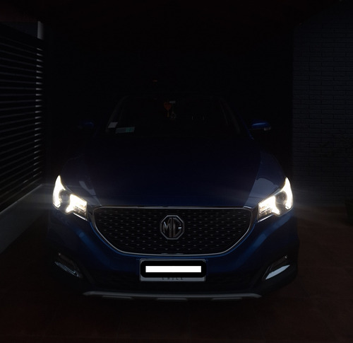 MG Zs 1.5 Mt Com
