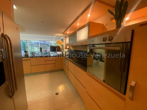 Tonwhouse En Venta - Mls #25-210