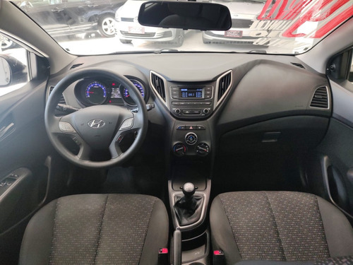 Imagem 14 de 15 de Hyundai Hb20 1.0 Flex Unique 2019 Completo