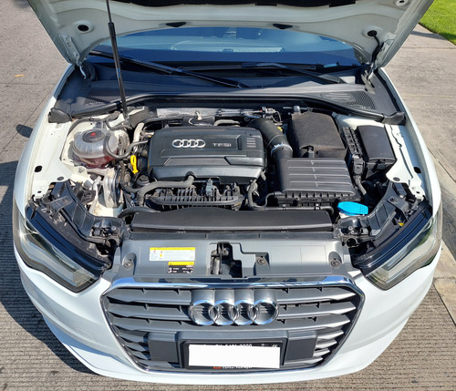 Audi A3 1.8 Sedán Ambiente At