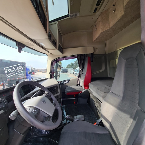 Imagem 12 de 15 de Volvo Fh500 Globetrotter 6x2 Cavalo Trucado 2020 Fh 500