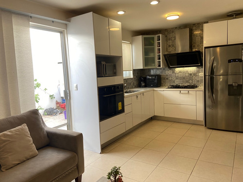 Imagen 8 de 30 de Casa En Venta 2 Rec. Estudio O Rec. Adicional En Pb Zakia