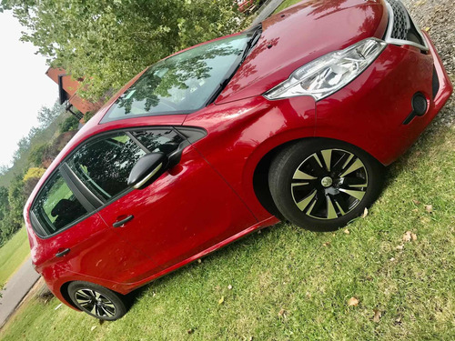 Peugeot 208 2015 1.0 Access 5p