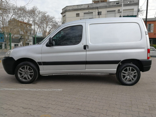 Imagen 3 de 15 de Citroën Berlingo 2012 1.6 Hdi 92cv Am53