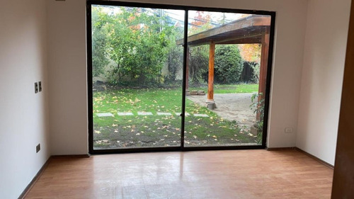 Espectacular Casa En Lo Barnechea, ¡gran Oportunidad!