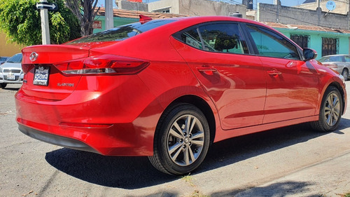 Imagen 7 de 15 de Hyundai Elantra 2017 - Xdkkxj
