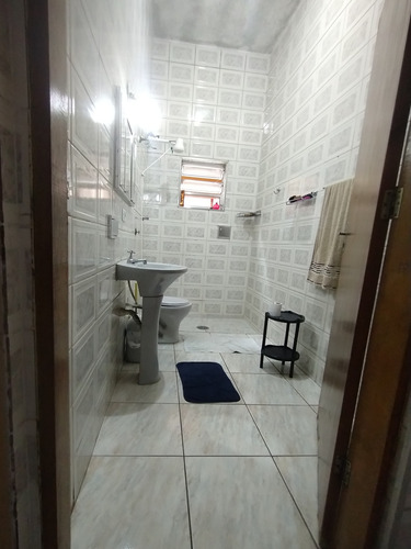 Casa De Três Andares, Próxima Ao Céu Continental.