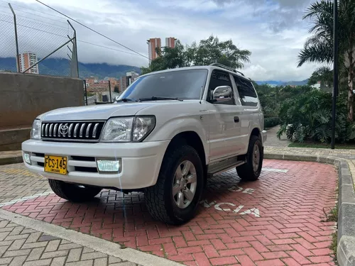 Toyota Prado 2.7 Sumo 4x4 | TuCarro