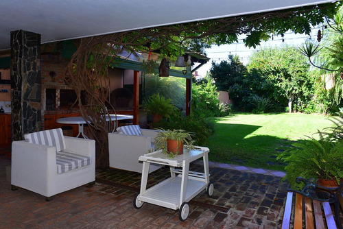 Venta Casa Castelar Norte 6 Amb Lote 650m