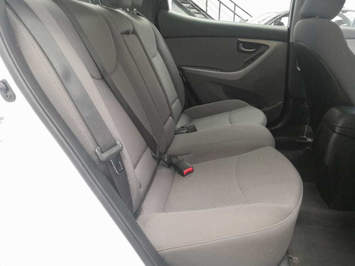 Hyundai Elantra 1.8 Gls At 2015