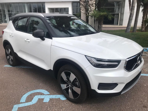 Volvo XC40 2.0t T4 Momentum Fwd