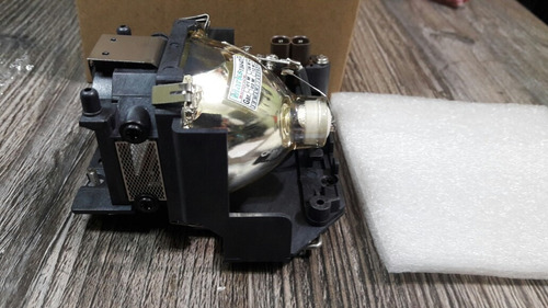 Lâmpada Para Projetor Sony Lmp C190