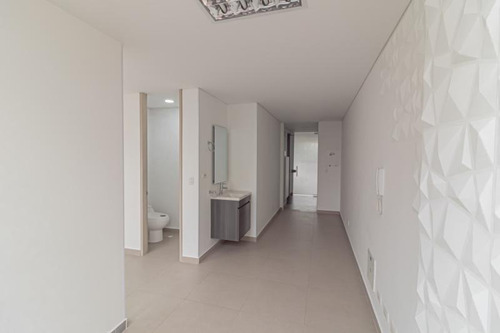 Imagen 8 de 17 de Consultorio En Venta En Bogotá La Castellana. Cod 1021073
