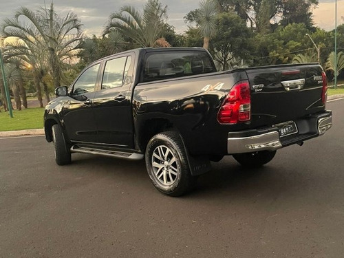 Imagem 3 de 14 de Hilux 2.8 Srv 4x4 Cd 16v Diesel 4p Automático