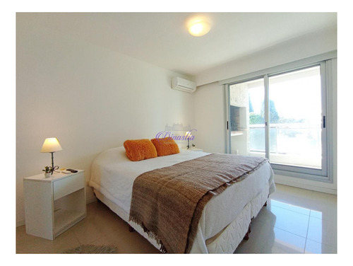 Imagen 11 de 18 de Apartamento Alquiler Temporario De 2 Dormitorios , Aidy Grill , Punta Del Este.