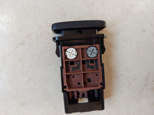 Swich Corriente 120 V Toyota Tacoma 2015 (Usado)