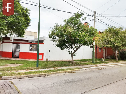 Imagen 1 de 7 de Casa En Venta En Centro