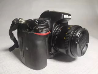Nikon D7200 + 50mm +70 300mm + 18 105mm + Flash T350